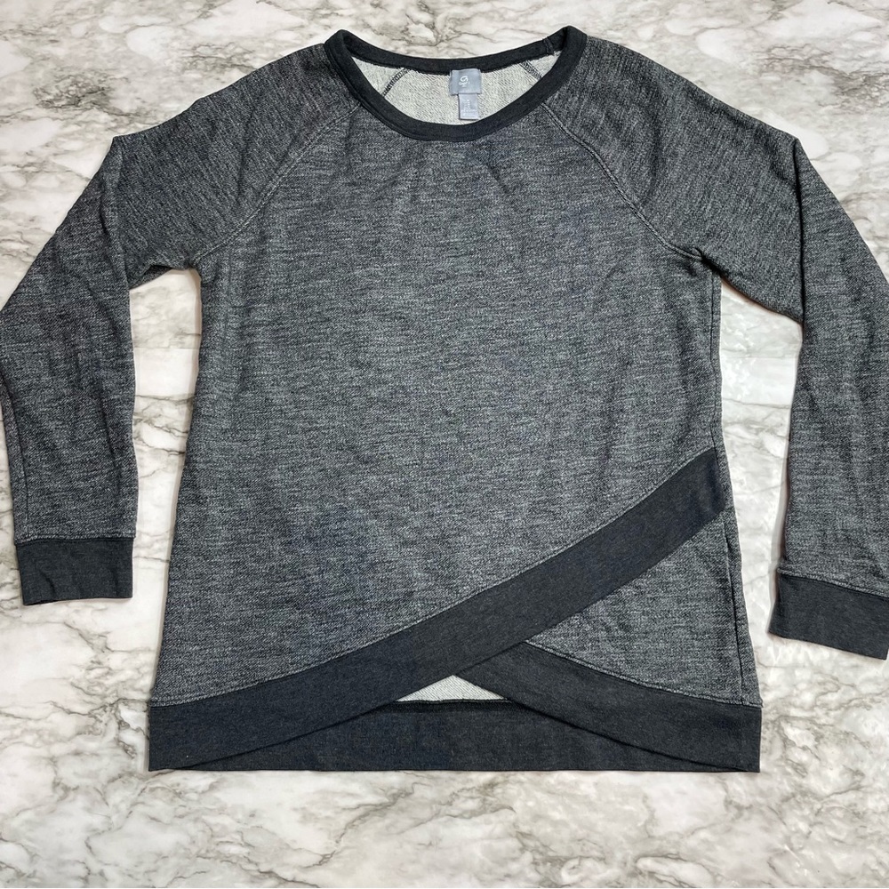 Gap GapFit Crossfront Women’s size Medium Long Sleeve Activewear Casual Sweater